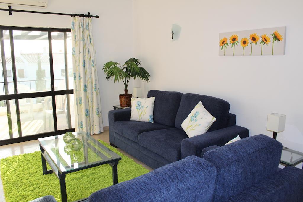 Alto Club Apartments Alvor Ruang foto